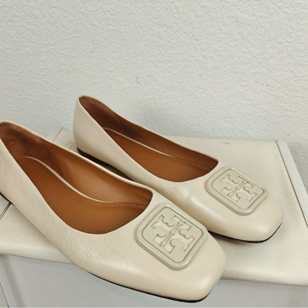 Tory Burch Georgia cream square toe ballet flats with/ tonal logo on toe